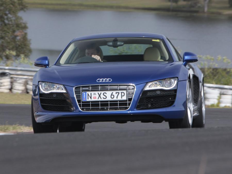  Audi R8 V10 2009 года  (AU) (фото 5 из 14)